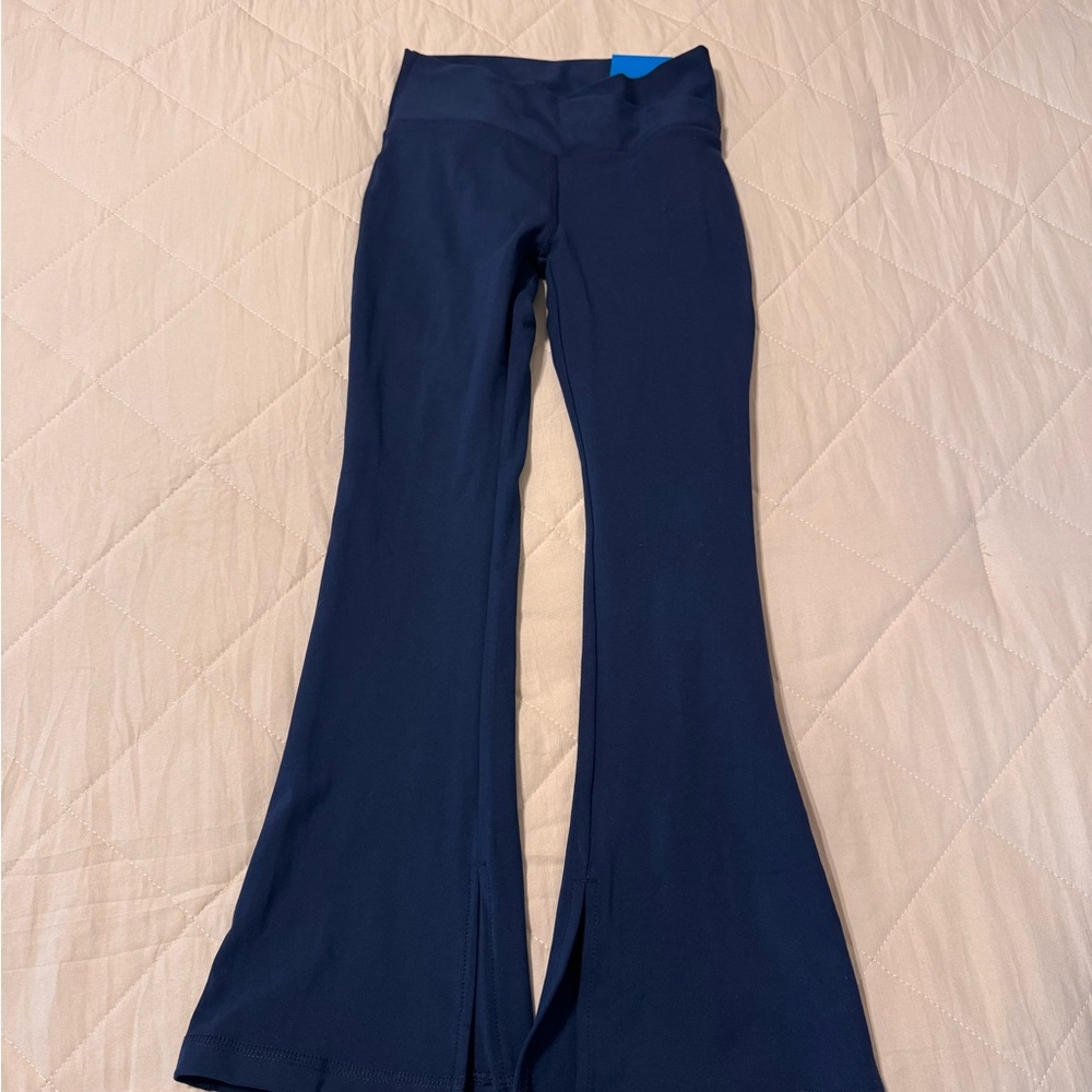 DSG High-Rise Flare Leggings in Deep Blue